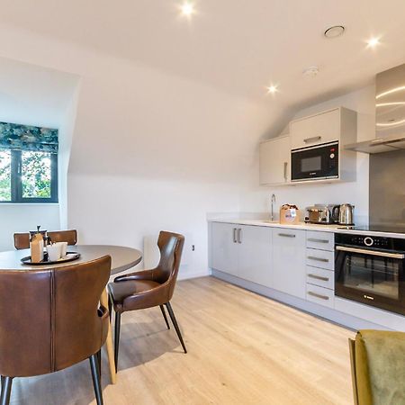 18 St Johns Mews York Exterior foto